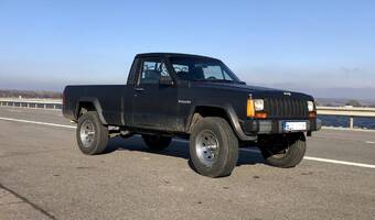 Jeep Comanche Pickup 1992
