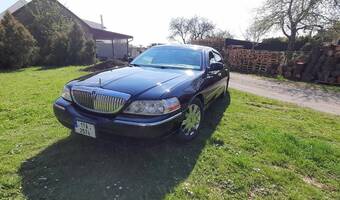 Lincoln Town Car Limited edition 2012