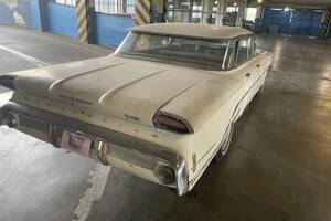 Oldsmobile 88 Dynamic 4 door flattop 1960
