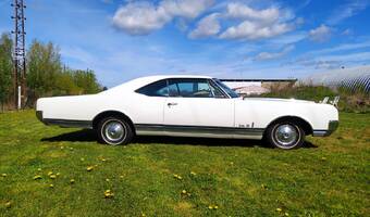 Oldsmobile Delta 88 2door 1965