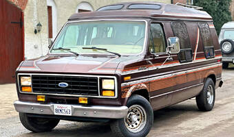 Ford Econoline E-150 5.8 V8  1983