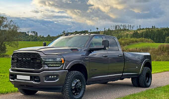 Dodge Ram 3500 LIMITED 6.7 Cummins AISIN 2021