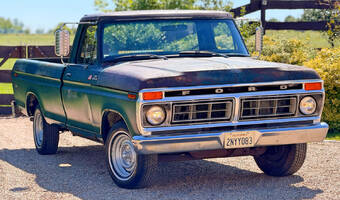 Ford F100  Custom | 4.9L I6 1977